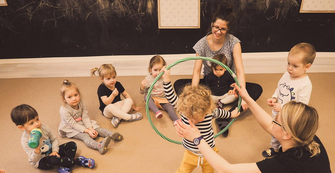 Niebanalny żłobek a.gugu Lublin | Jak pracujemy | Program i pedagogika Niebanalny żłobek a.gugu Lublin | Jak pracujemy | Program i pedagogika